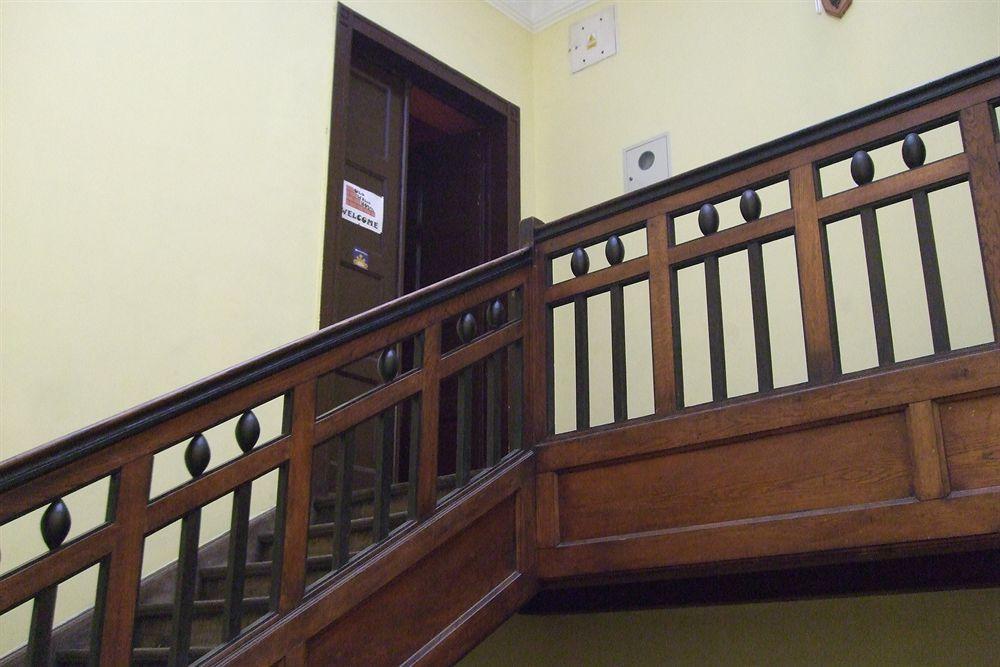 Old Walls Hostel Krakow Ngoại thất bức ảnh