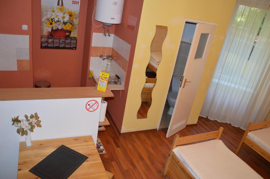 Old Walls Hostel Krakow Phòng bức ảnh