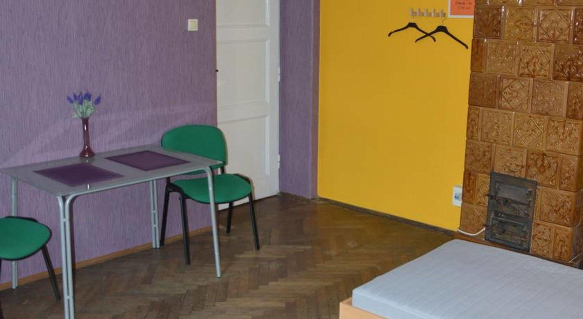 Old Walls Hostel Krakow Ngoại thất bức ảnh