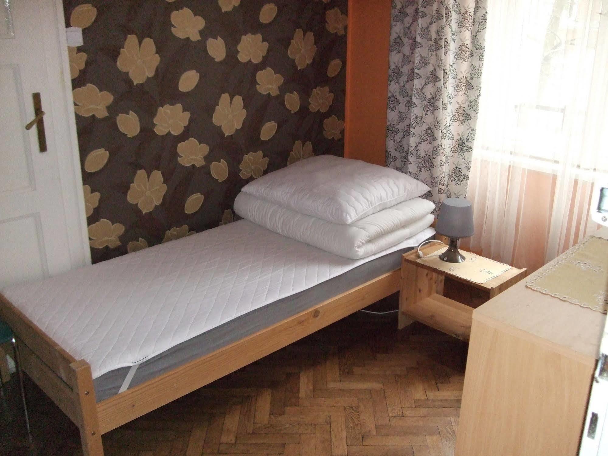 Old Walls Hostel Krakow Ngoại thất bức ảnh