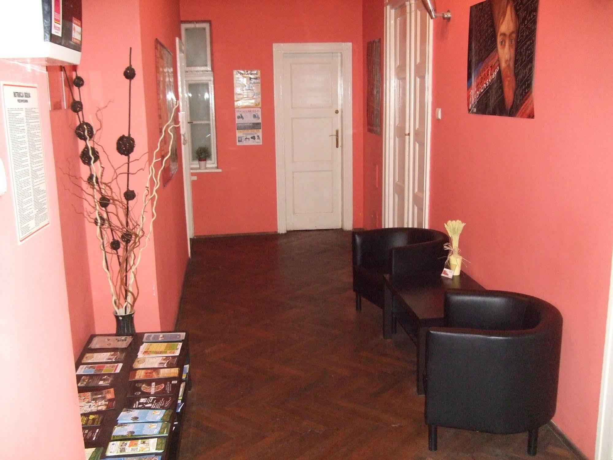 Old Walls Hostel Krakow Ngoại thất bức ảnh